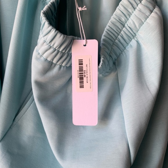 Dear Scarlett Set 2 piece Top with side slits and bottoms with pockets Ne'er - Picture 3 of 6